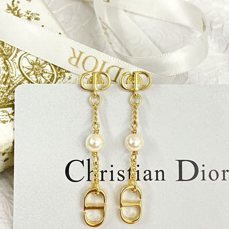 Christian Dior Earrings - Click Image to Close